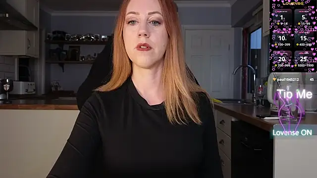 Snapshot of stripmequick chatting on February 15, 2026, 4:17 pm stripmequick online show from February 15, 2026, 4:17 pm