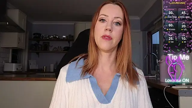 Snapshot of stripmequick chatting on December 23, 2025, 10:03 am stripmequick online show from December 23, 2025, 10:03 am