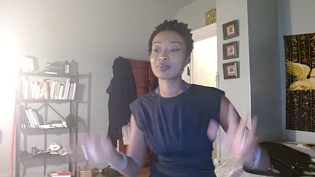 Snapshot of courtneyfmty chatting on October 14, 2025, 4:51 pm courtneyfmty online show from October 14, 2025, 4:51 pm