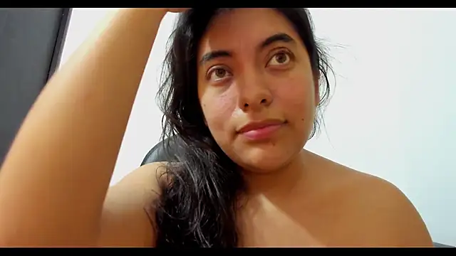 Snapshot of emilysex_118 chatting on April 26, 2026, 12:19 am emilysex 118 online show from April 26, 2026, 12:19 am