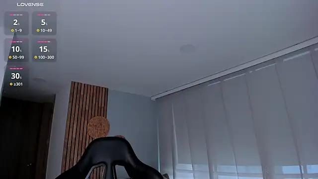 AnnieHallX online show from October 23, 2025, 9:57 pm