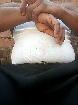 FinableKnee online show from October 13, 2025, 7:21 am