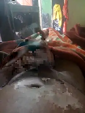 FinableKnee online show from October 31, 2025, 1:57 am