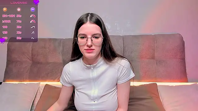 Snapshot of AriellaTesk chatting on February 27, 2025, 5:29 am AriellaTesk online show from February 27, 2025, 5:29 am