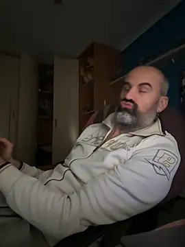 Snapshot of pollito1985_2 chatting on September 28, 2025, 9:27 am pollito1985 2 online show from September 28, 2025, 9:27 am