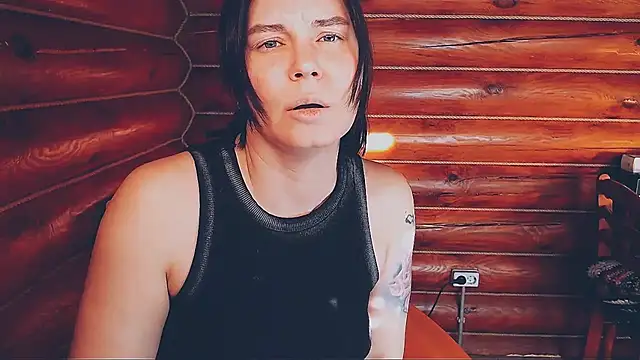 Snapshot of Platina_Fox chatting on February 13, 2026, 9:31 am Platina Fox online show from February 13, 2026, 9:31 am