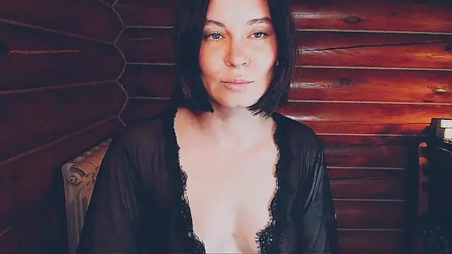 Snapshot of Platina_Fox chatting on February 17, 2026, 8:44 am Platina Fox online show from February 17, 2026, 8:44 am