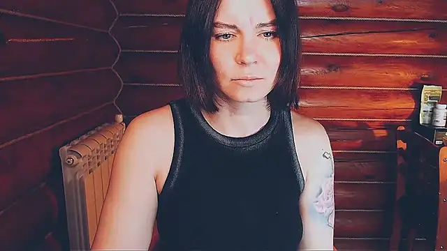 Snapshot of Platina_Fox chatting on March 3, 2026, 8:32 am Platina Fox online show from March 3, 2026, 8:32 am