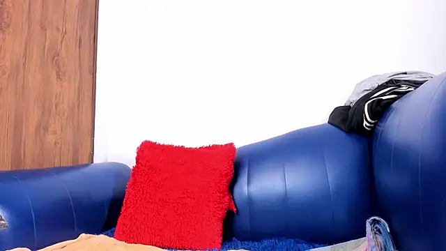 Snapshot of Mature_Skinny chatting on March 27, 2026, 4:10 am Mature Skinny online show from March 27, 2026, 4:10 am