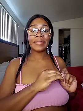 Snapshot of lollycoco chatting on November 30, 2025, 7:36 pm lollycoco online show from November 30, 2025, 7:36 pm