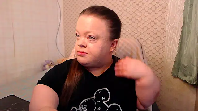 Snapshot of Janiffer_MiMi chatting on June 10, 2026, 4:19 pm Janiffer MiMi online show from June 10, 2026, 4:19 pm