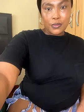 Snapshot of BADFATASS85 chatting on March 18, 2026, 10:40 am BADFATASS85 online show from March 18, 2026, 10:40 am