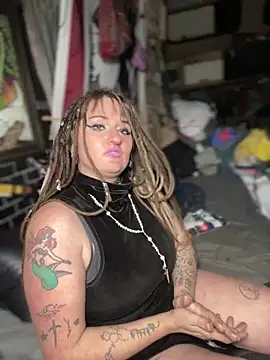 Snapshot of 1-800-FUCKYOU chatting on November 15, 2025, 7:12 am 1-800-FUCKYOU online show from November 15, 2025, 7:12 am