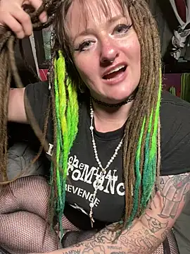 Snapshot of 1-800-FUCKYOU chatting on November 27, 2025, 6:14 am 1-800-FUCKYOU online show from November 27, 2025, 6:14 am