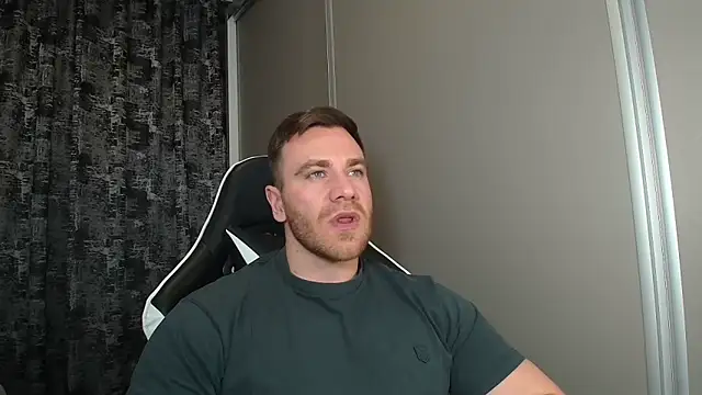 Snapshot of Thori92 chatting on March 23, 2026, 7:58 pm Thori92 online show from March 23, 2026, 7:58 pm