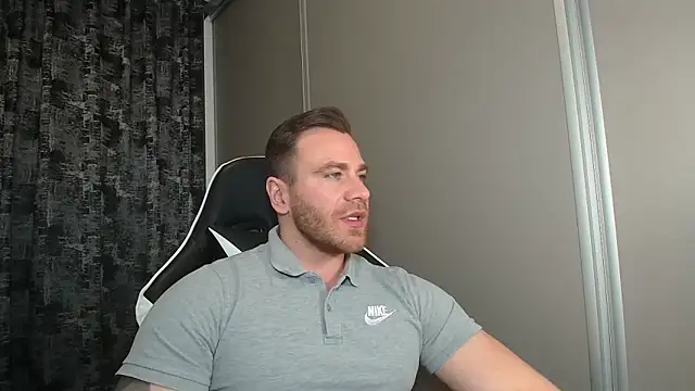 Snapshot of Thori92 chatting on March 26, 2026, 7:34 pm Thori92 online show from March 26, 2026, 7:34 pm