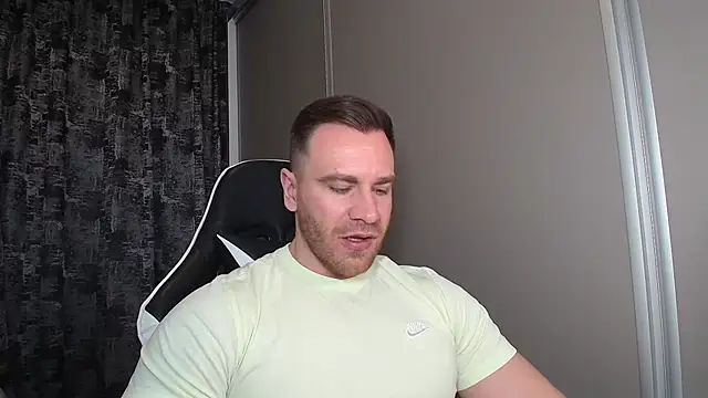 Snapshot of Thori92 chatting on March 30, 2026, 4:08 pm Thori92 online show from March 30, 2026, 4:08 pm