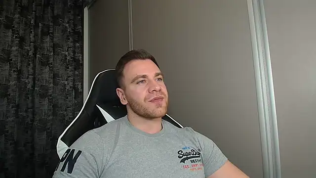 Snapshot of Thori92 chatting on March 6, 2026, 5:08 pm Thori92 online show from March 6, 2026, 5:08 pm