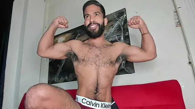 Snapshot of sweatyhairypig23 chatting on November 2, 2025, 6:51 am sweatyhairypig23 online show from November 2, 2025, 6:51 am