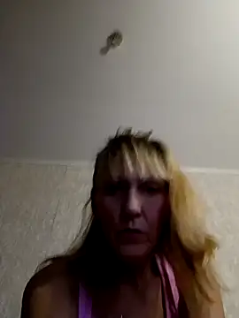 Snapshot of ValeriaLight chatting on October 24, 2025, 1:54 pm ValeriaLight online show from October 24, 2025, 1:54 pm