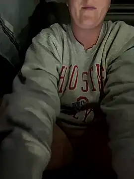 Snapshot of Lizzyloo chatting on January 11, 2026, 12:45 pm Lizzyloo online show from January 11, 2026, 12:45 pm