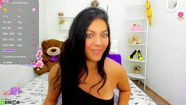 Snapshot of Mollywell chatting on September 26, 2025, 8:21 am Mollywell online show from September 26, 2025, 8:21 am