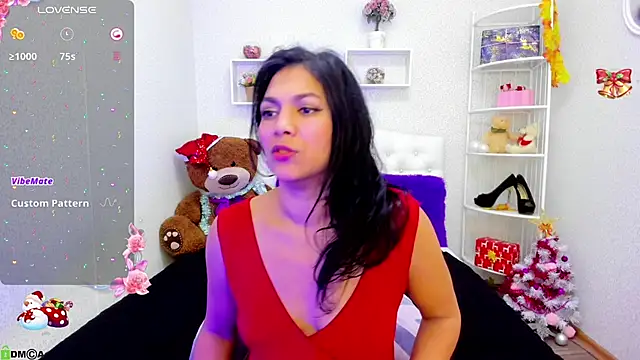 Snapshot of Mollywell chatting on December 30, 2024, 5:15 am Mollywell online show from December 30, 2024, 5:15 am