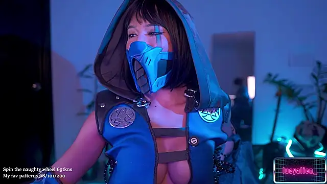 Snapshot of LucyAllenX chatting on October 28, 2025, 7:35 pm LucyAllenX online show from October 28, 2025, 7:35 pm