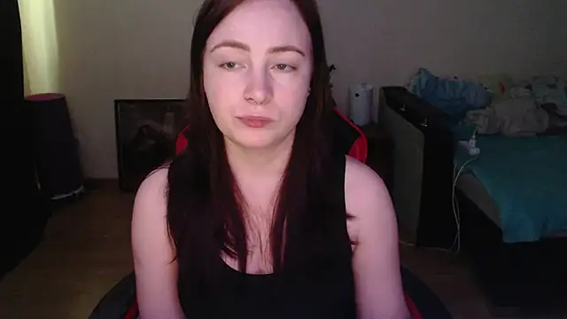 Laralianna online show from May 15, 2026, 9:51 am