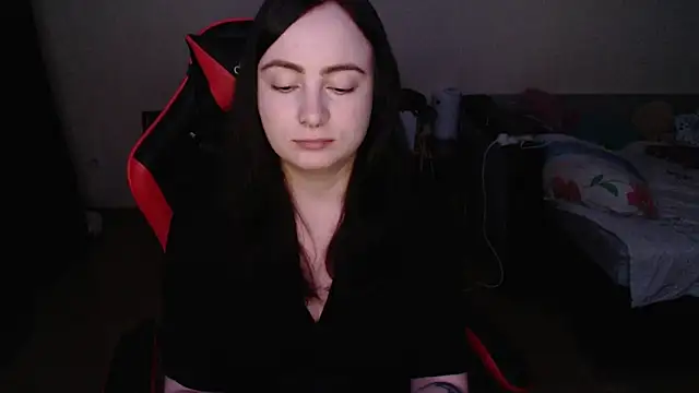 Snapshot of Laralianna chatting on February 23, 2026, 10:21 pm Laralianna online show from February 23, 2026, 10:21 pm