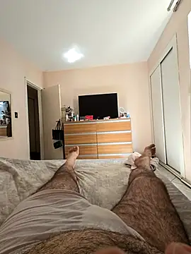 Snapshot of MysterBearMG chatting on September 20, 2025, 4:12 pm MysterBearMG online show from September 20, 2025, 4:12 pm