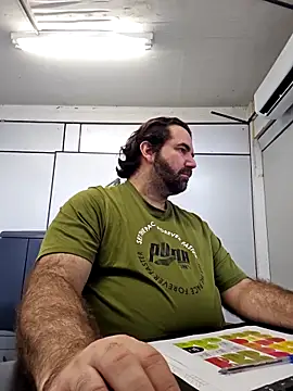 Snapshot of MysterBearMG chatting on October 13, 2025, 3:57 pm MysterBearMG online show from October 13, 2025, 3:57 pm