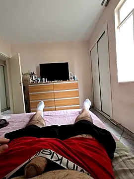 Snapshot of MysterBearMG chatting on November 8, 2025, 3:04 pm MysterBearMG online show from November 8, 2025, 3:04 pm