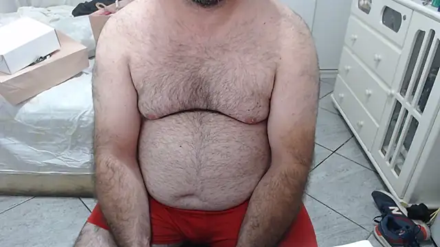 Snapshot of MysterBearMG chatting on November 3, 2025, 11:52 pm MysterBearMG online show from November 3, 2025, 11:52 pm