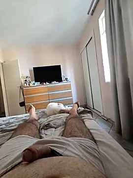 Snapshot of MysterBearMG chatting on October 5, 2025, 4:53 pm MysterBearMG online show from October 5, 2025, 4:53 pm