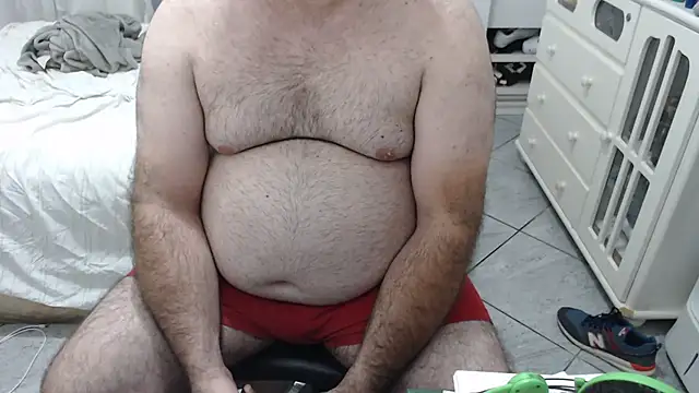 Snapshot of MysterBearMG chatting on October 16, 2025, 11:02 pm MysterBearMG online show from October 16, 2025, 11:02 pm