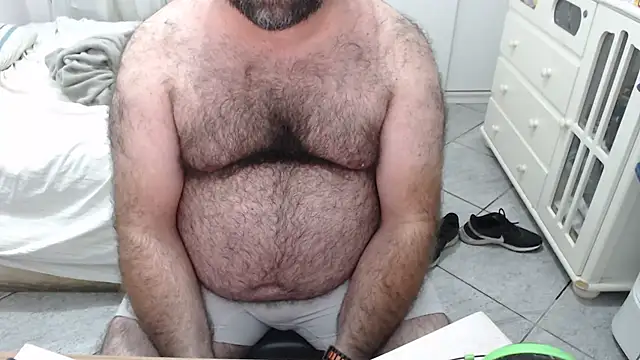 Snapshot of MysterBearMG chatting on September 13, 2025, 12:21 am MysterBearMG online show from September 13, 2025, 12:21 am