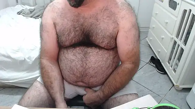 Snapshot of MysterBearMG chatting on September 14, 2025, 1:39 am MysterBearMG online show from September 14, 2025, 1:39 am