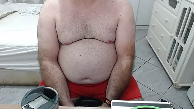 Snapshot of MysterBearMG chatting on October 8, 2025, 11:16 pm MysterBearMG online show from October 8, 2025, 11:16 pm