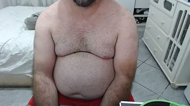 Snapshot of MysterBearMG chatting on October 13, 2025, 12:34 am MysterBearMG online show from October 13, 2025, 12:34 am