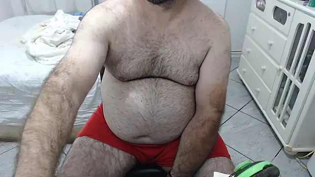 Snapshot of MysterBearMG chatting on October 31, 2025, 11:44 pm MysterBearMG online show from October 31, 2025, 11:44 pm