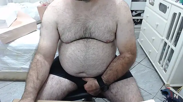 Snapshot of MysterBearMG chatting on November 6, 2025, 3:54 am MysterBearMG online show from November 6, 2025, 3:54 am