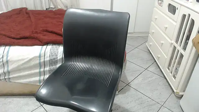 Snapshot of MysterBearMG chatting on May 15, 2026, 11:03 pm MysterBearMG online show from May 15, 2026, 11:03 pm