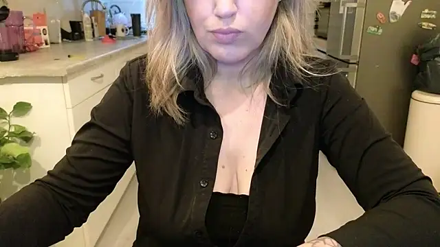 TessToy online show from December 5, 2025, 5:17 am