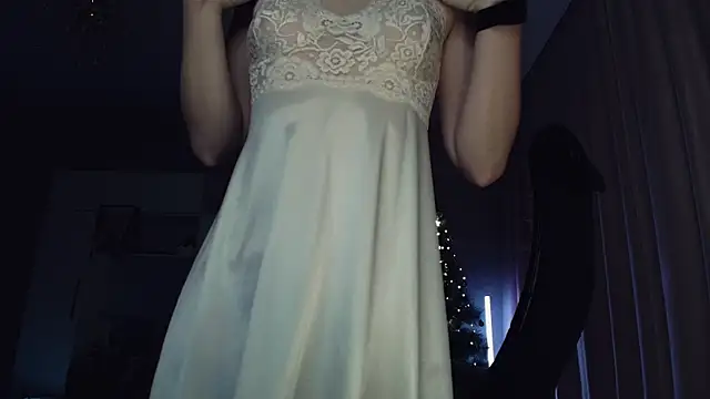 Snapshot of Cuddle_Cat chatting on December 21, 2025, 1:46 pm Cuddle Cat online show from December 21, 2025, 1:46 pm