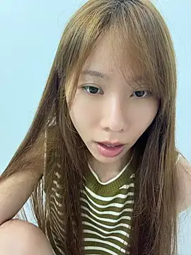 Snapshot of Luna520 chatting on July 13, 2026, 11:42 am Luna520 online show from July 13, 2026, 11:42 am