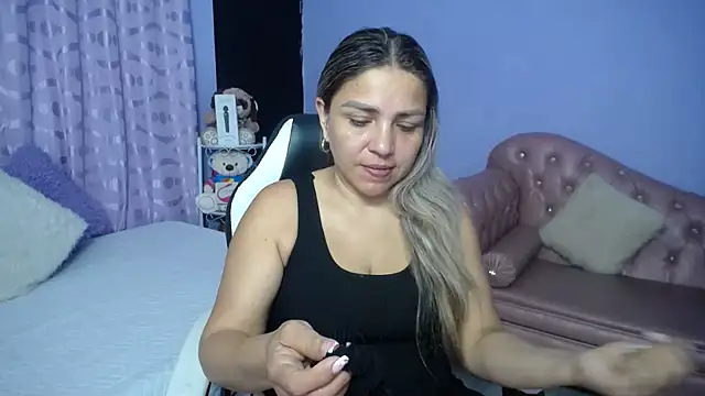 cum bigass online show from January 7, 2026, 12:21 pm