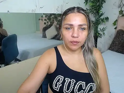 Snapshot of cum_bigass chatting on April 21, 2026, 12:23 pm cum bigass online show from April 21, 2026, 12:23 pm