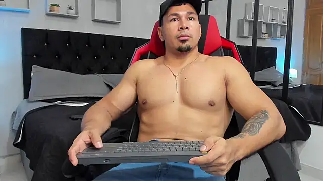 tyler hank01 online show from March 6, 2026, 12:05 am