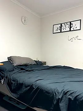 Snapshot of Guessmyjoy chatting on November 23, 2025, 8:02 am Guessmyjoy online show from November 23, 2025, 8:02 am